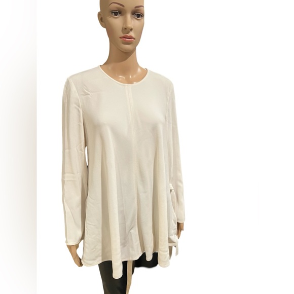 Stunning Silk blouse - Picture 3 of 13